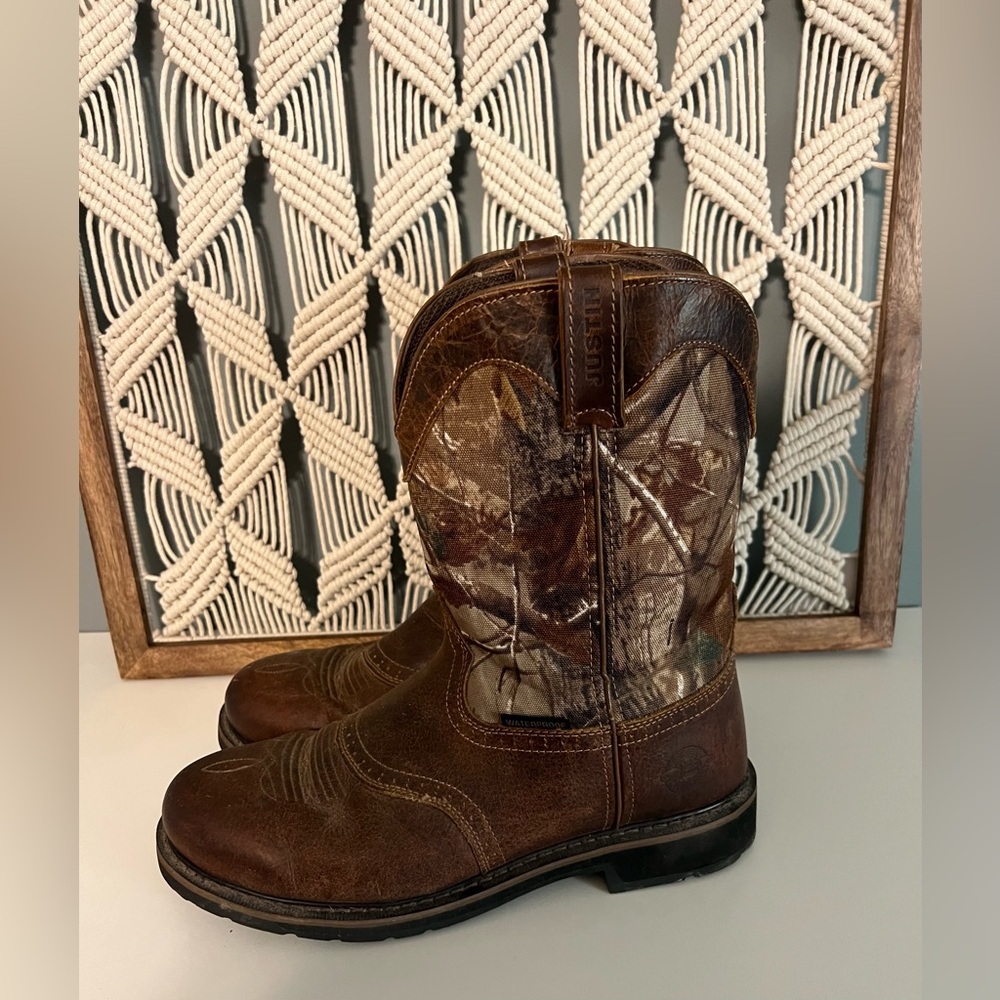 Men’s Justin boots